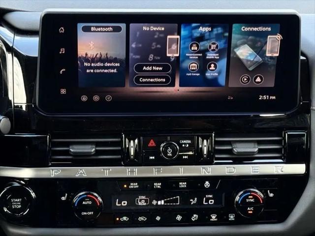 2026 Nissan Pathfinder SL