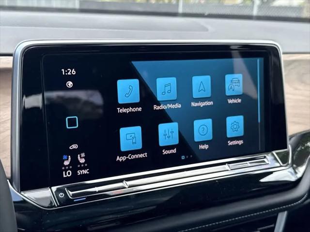 2026 Volkswagen Atlas SE with Technology