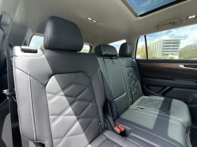 2026 Volkswagen Atlas SE with Technology