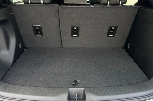 2027 Chevrolet Bolt LT FWD