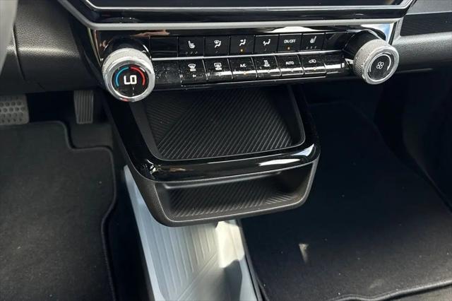 2027 Chevrolet Bolt LT FWD