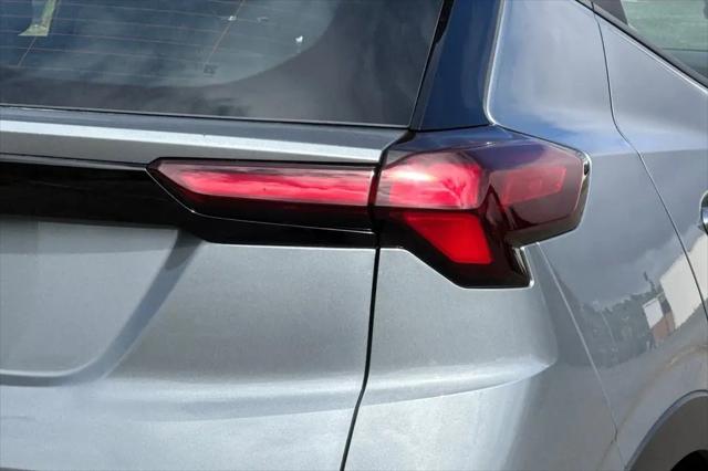 2027 Chevrolet Bolt LT FWD