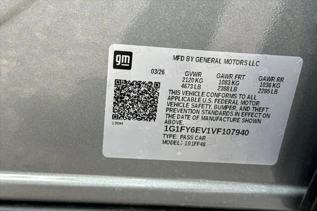 2027 Chevrolet Bolt LT FWD
