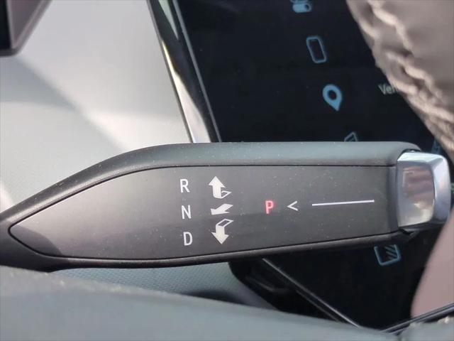 2027 Chevrolet Bolt LT FWD