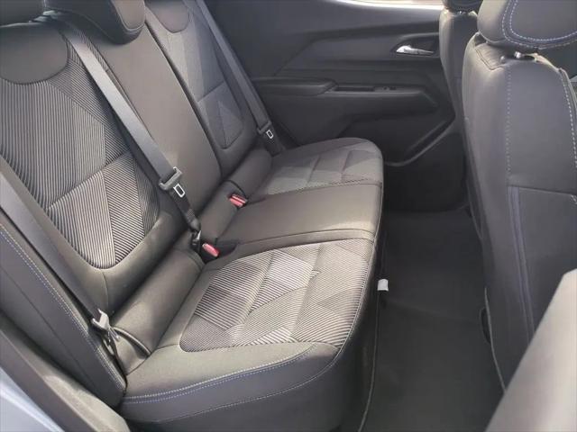 2027 Chevrolet Bolt LT FWD