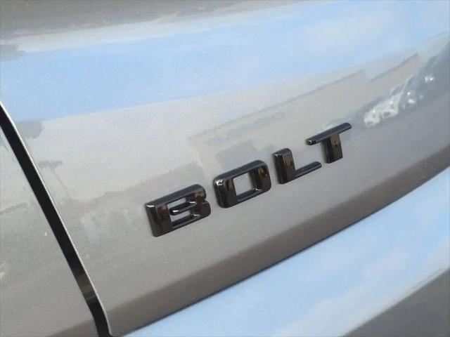 2027 Chevrolet Bolt LT FWD