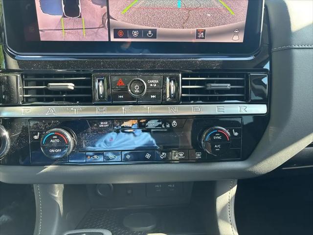 2026 Nissan Pathfinder SL