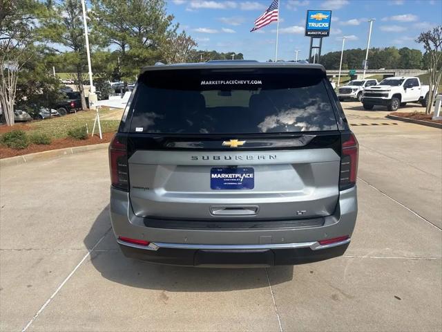 2025 Chevrolet Suburban 4WD LT