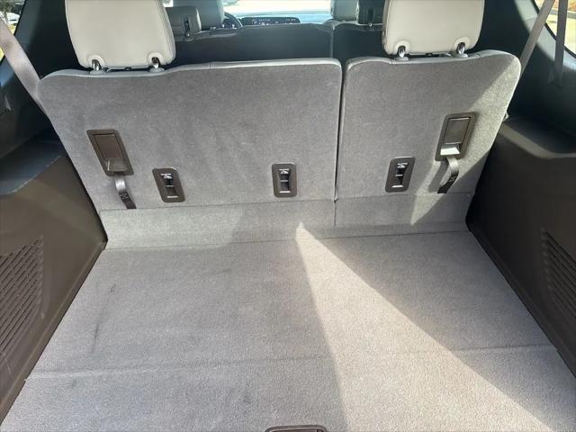 2025 Chevrolet Suburban 4WD LT