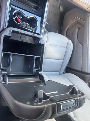 2025 Chevrolet Suburban 4WD LT