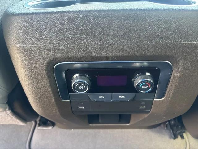 2025 Chevrolet Suburban 4WD LT