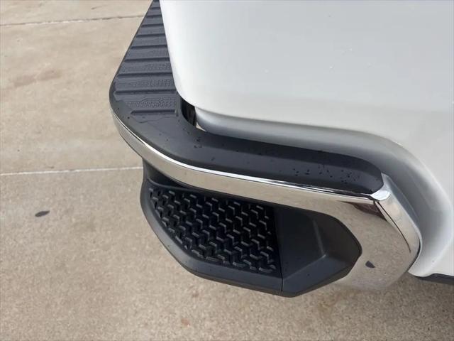 2026 Chevrolet Silverado 1500 4WD Crew Cab Standard Bed LT