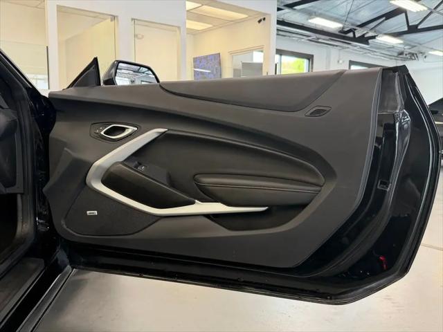 2023 Chevrolet Camaro RWD Convertible LT1