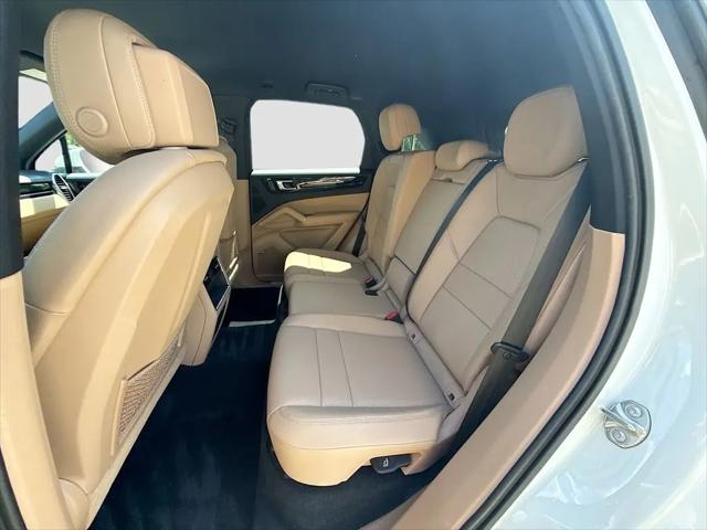 2023 Porsche Cayenne Cayenne