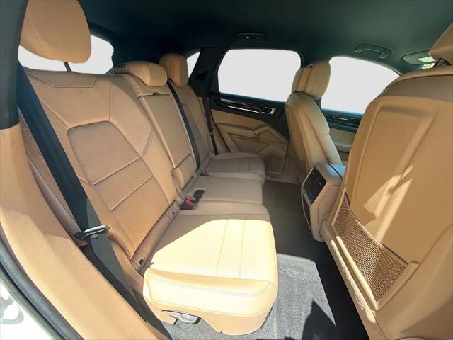 2023 Porsche Cayenne Cayenne
