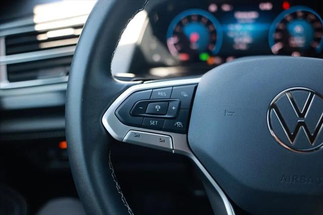 2024 Volkswagen Atlas Cross Sport 2.0T SE w/Technology