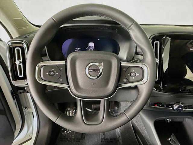 2026 Volvo XC40 Ultra, B5 AWD Gas (mild hybrid), Dark