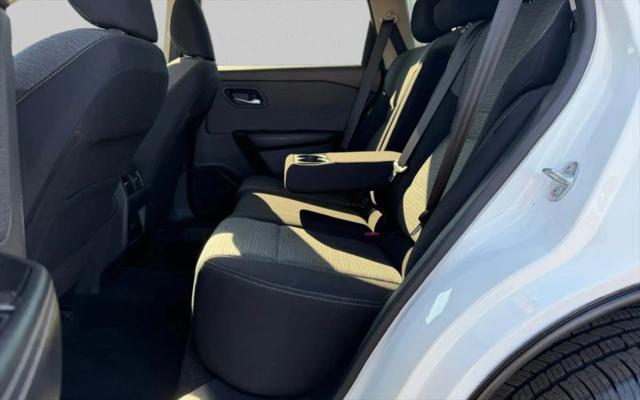 2021 Nissan Rogue SV FWD