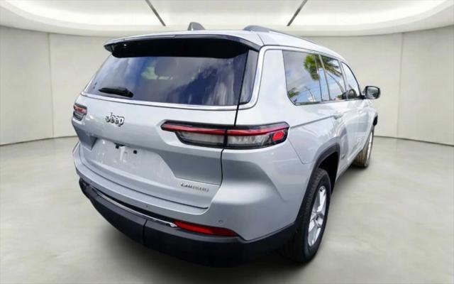 2023 Jeep Grand Cherokee L Laredo 4x2