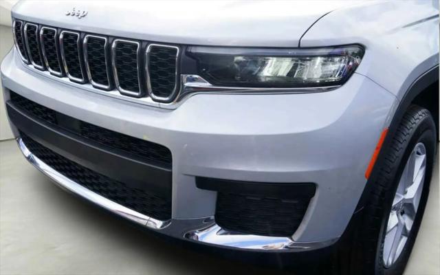 2023 Jeep Grand Cherokee L Laredo 4x2