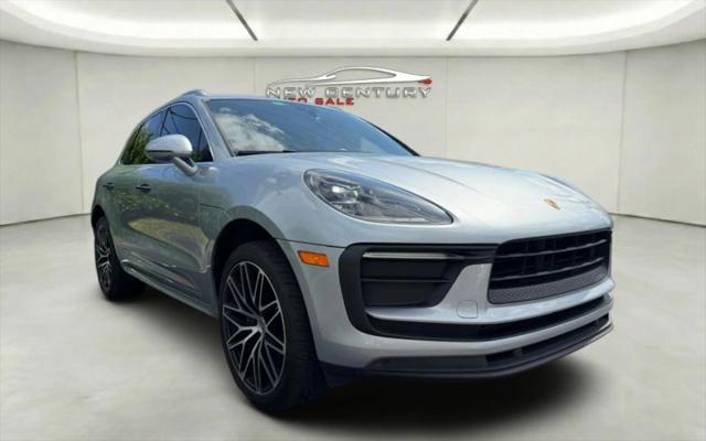 2022 Porsche Macan Base