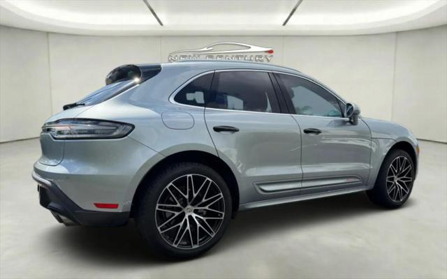 2022 Porsche Macan Base