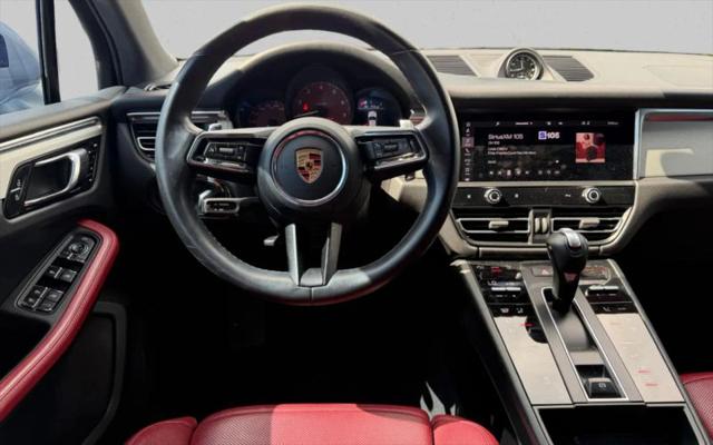 2022 Porsche Macan Base
