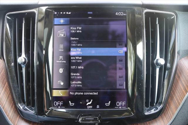 2021 Volvo XC60 T6 Momentum