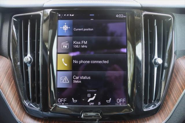 2021 Volvo XC60 T6 Momentum