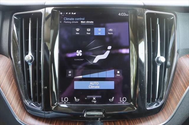 2021 Volvo XC60 T6 Momentum