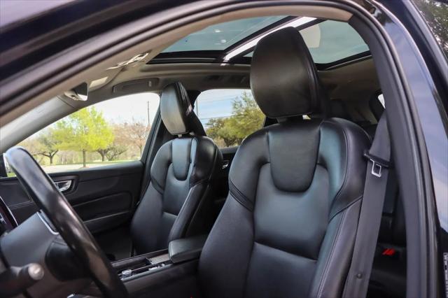2021 Volvo XC60 T6 Momentum