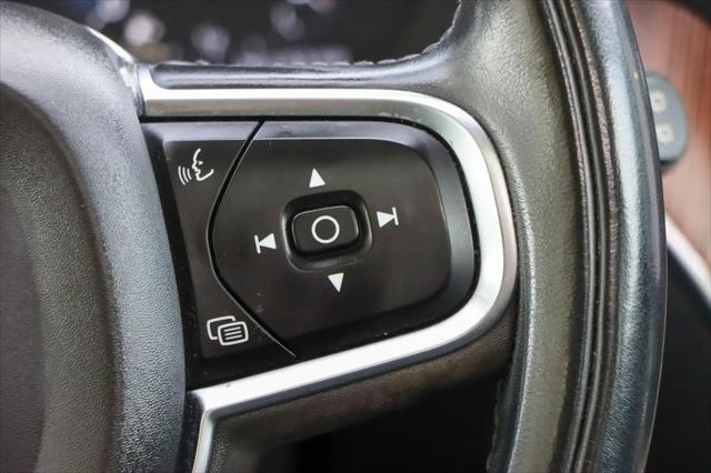 2021 Volvo XC60 T6 Momentum
