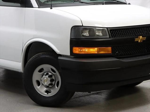 2026 Chevrolet Express Cargo Van 2500 Regular Wheelbase, WT, RWD
