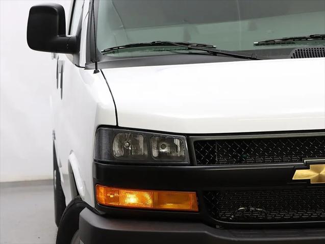 2026 Chevrolet Express Cargo Van 2500 Regular Wheelbase, WT, RWD