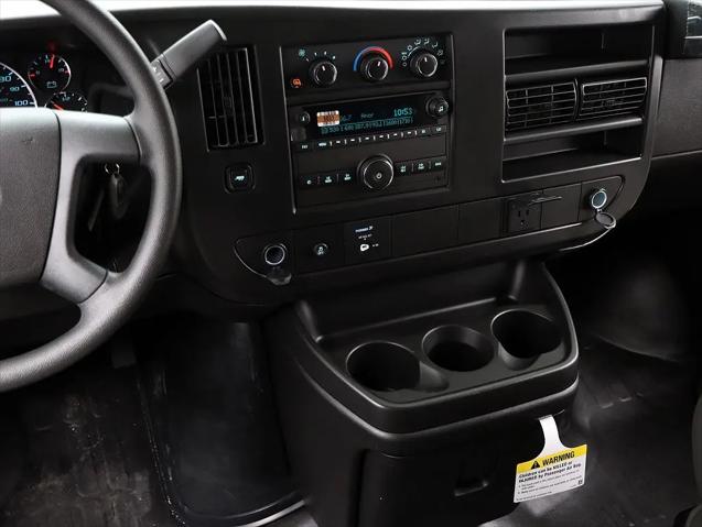 2026 Chevrolet Express Cargo Van 2500 Regular Wheelbase, WT, RWD