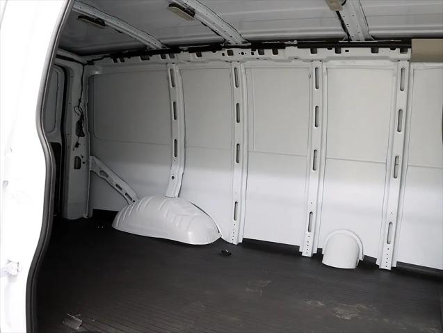 2026 Chevrolet Express Cargo Van 2500 Regular Wheelbase, WT, RWD