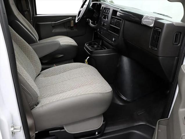 2026 Chevrolet Express Cargo Van 2500 Regular Wheelbase, WT, RWD