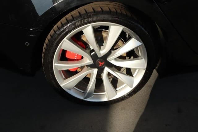 2019 Tesla Model 3 Performance