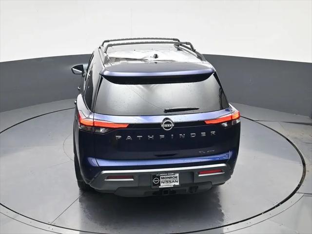 2026 Nissan Pathfinder SL