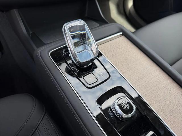 2026 Volvo XC90 Plus, B6 AWD Gas (mild hybrid), Gasoline, Bright, 7 Seats