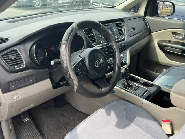 2016 Kia Sedona L