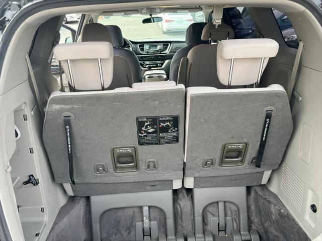 2016 Kia Sedona L