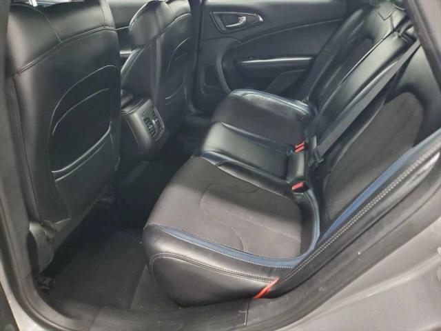2015 Chrysler 200 S