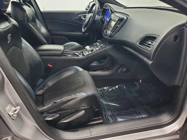 2015 Chrysler 200 S