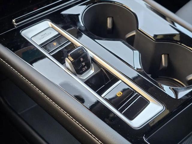 2026 Volkswagen Atlas Cross Sport SE with Technology