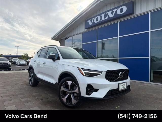 2026 Volvo XC40 Plus, B5 AWD Gas mild hybrid, Dark for sale in Bend, OR