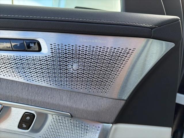 2026 Volvo XC90 Plug-In Hybrid Ultra, T8 AWD, Electric/Gasoline, Bright, 7 Seats