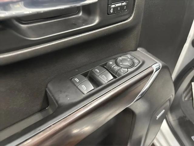 2022 GMC Sierra 3500HD 4WD Crew Cab Standard Bed SLT