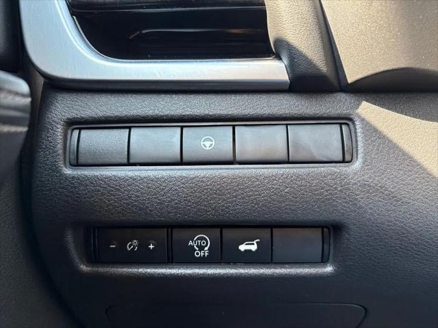 2023 Nissan Rogue SL Intelligent AWD