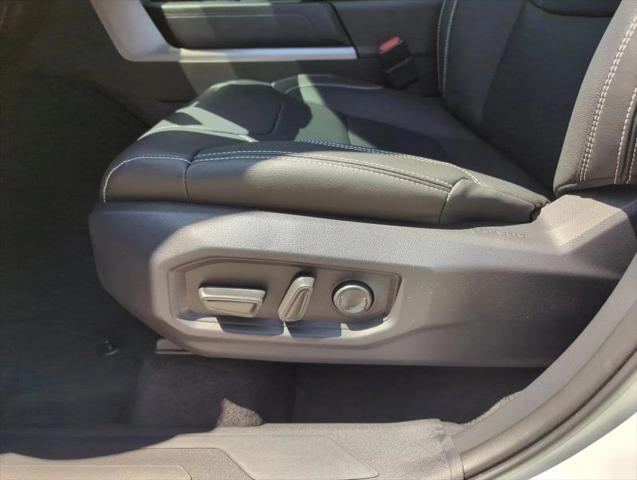 2026 Toyota Tundra SR5 CrewMax 5.5' Bed